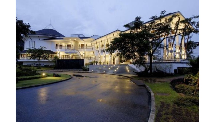 Peace Laguna Resort poza 13